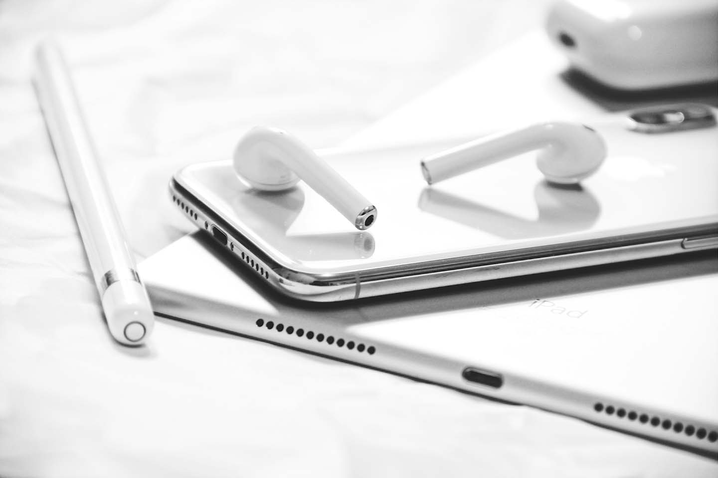 Mobile Application Market Development: Usetech expert’s commentary